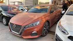 نيسان ألتيما